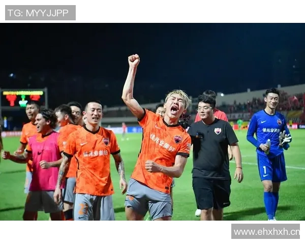 深圳足球队转型之路的纪实与反思:从辉煌到重生的奋斗历程 深圳足球队转型之路的纪实与反思:从辉煌到重生的奋斗历程